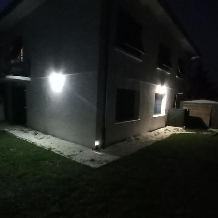 Plaisir Des Pres - Appartement T3, Jardin, Parking Chaponost Exterior foto